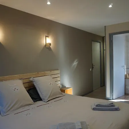 Et Table D’hôtes Le Barret 3* Beauzac