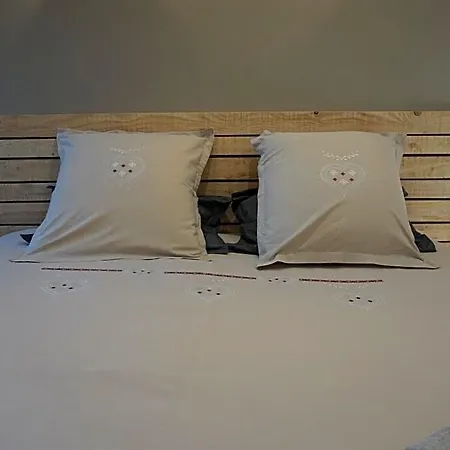 Et Table D'hotes Le Barret 3* Beauzac
